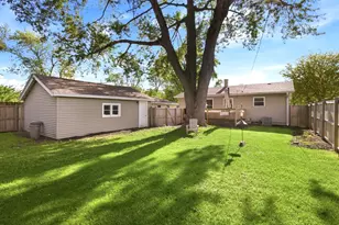 804 Pearson Dr, Joliet, IL 60435 - Photo 20