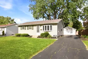 804 Pearson Dr, Joliet, IL 60435 - Photo 1