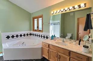 11630 Creekside Dr, Orland Park, IL 60467 - Photo 24