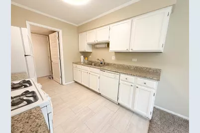 1344 Barclay Lane #1344, Deerfield, IL 60015 - Photo 2