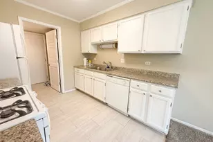 1344 Barclay Ln, Deerfield, IL 60015 - Photo 2