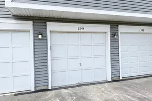 1344 Barclay Ln, Deerfield, IL 60015 - Photo 1