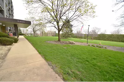 5400 Walnut Avenue #111, Downers Grove, IL 60515 - Photo 32