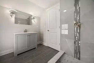 9220 S Dauphin Ave, Chicago, IL 60619 - Photo 14