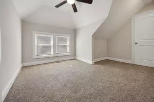 9220 S Dauphin Ave, Chicago, IL 60619 - Photo 18