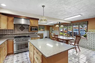 380 Forest Preserve Dr, Wood Dale, IL 60191 - Photo 16