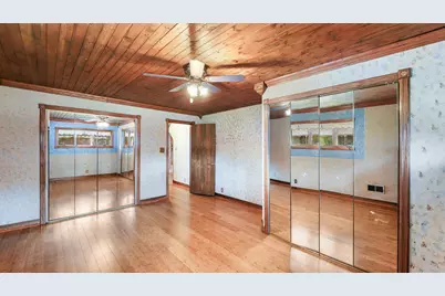 380 Forest Preserve Drive, Wood Dale, IL 60191 - Photo 22