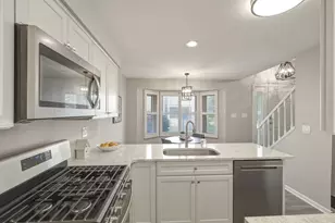 1934 N Charter Point Dr, Arlington Heights, IL 60004 - Photo 12