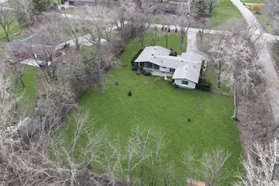 180 Crescent Knoll Drive, Green Oaks, IL 60048 - Photo 54