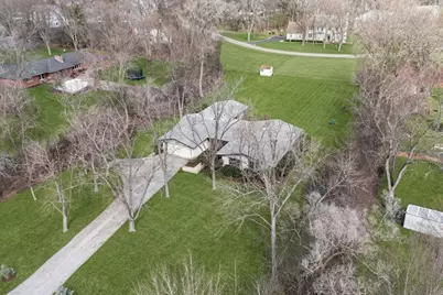 180 Crescent Knoll Drive, Green Oaks, IL 60048 - Photo 52