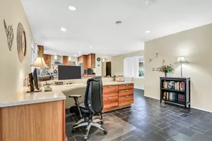 180 Crescent Knoll Dr, Green Oaks, IL 60048 - Photo 26