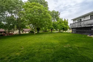 217 Indian Creek Dr, Pekin, IL 61554 - Photo 32