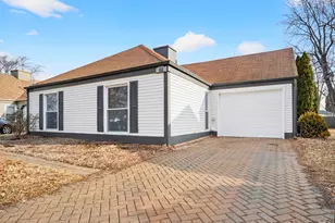 162 Heathgate Rd, Montgomery, IL 60538 - Photo 1