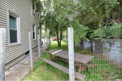 428 7th Street, Moline, IL 61265 - Photo 2