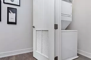 2812 N Mildred Ave, Chicago, IL 60657 - Photo 14
