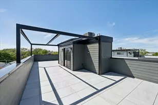 2202 N Leavitt St, Chicago, IL 60647 - Photo 36