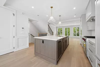 2202 N Leavitt Street #2, Chicago, IL 60647 - Photo 8