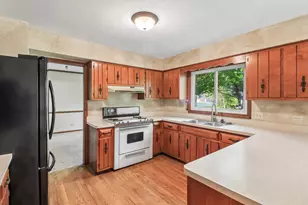 733 Buttonwood Circle SE, Naperville, IL 60540 - Photo 18