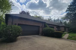 23547 N Raleigh Dr, Prairie View, IL 60069 - Photo 4