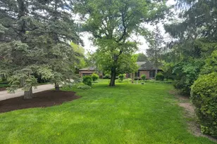 23547 N Raleigh Dr, Prairie View, IL 60069 - Photo 1