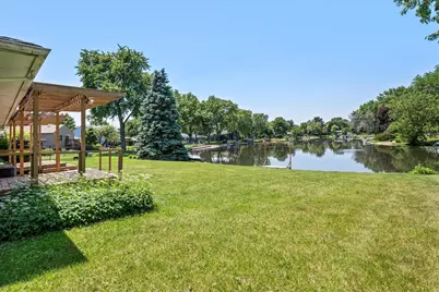 33 Somerset Road, Montgomery, IL 60538 - Photo 2