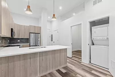 2317 N Clark Street #305, Chicago, IL 60614 - Photo 4