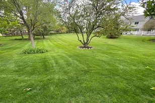 836 Golf Course Rd, Crystal Lake, IL 60014 - Photo 24