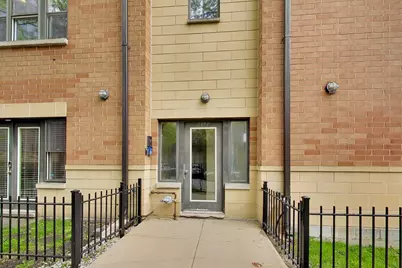 2300 W Bloomingdale Avenue #B, Chicago, IL 60647 - Photo 4