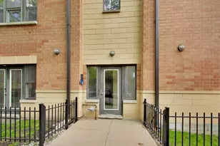 2300 W Bloomingdale Ave, Chicago, IL 60647 - Photo 4