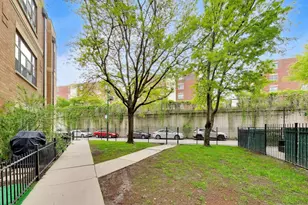 2300 W Bloomingdale Ave, Chicago, IL 60647 - Photo 6