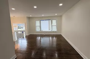 15203 Waterman Dr, South Holland, IL 60473 - Photo 2