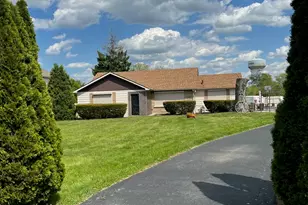 20185 Torrence Ave, Lynwood, IL 60411 - Photo 1