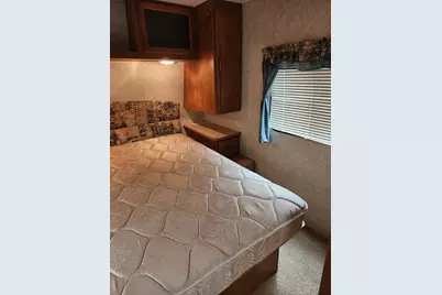 20/7 Woodhaven Lakes, Sublette, IL 61367 - Photo 10