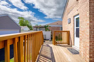10519 S Avers Ave, Chicago, IL 60655 - Photo 32