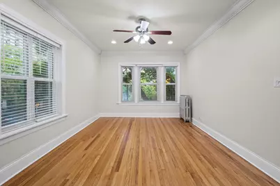 1426 E Hyde Park Boulevard #2, Chicago, IL 60615 - Photo 4
