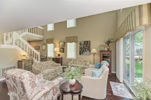 312 Cromwell Ct, Westmont, IL 60559 - Photo 8