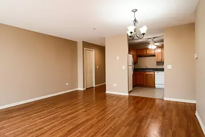 57 E Hattendorf Avenue #304, Roselle, IL 60172 - Photo 6