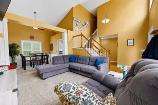 302 Orchard St, Mahomet, IL 61853 - Photo 2