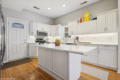 2644 N Washtenaw Avenue #2D, Chicago, IL 60647 - Photo 6