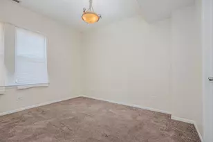 7037 S Crandon Ave, Chicago, IL 60649 - Photo 14