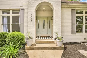 1809 Mullikin Dr, Champaign, IL 61822 - Photo 4
