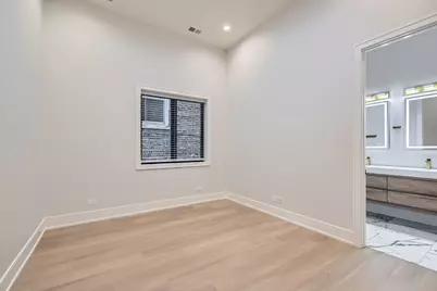 830 N California Avenue #3, Chicago, IL 60622 - Photo 12