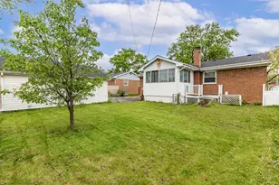 517 N Manchester Dr, Chicago Heights, IL 60411 - Photo 16