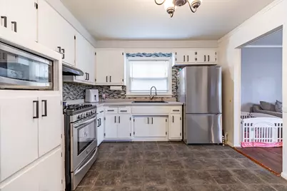 517 N Manchester Drive, Chicago Heights, IL 60411 - Photo 8