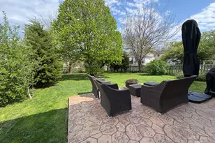 6 Buckingham Ln, Buffalo Grove, IL 60089 - Photo 4