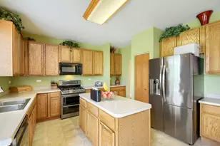 908 Angelica Cir, Joliet, IL 60431 - Photo 4