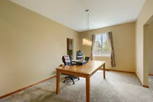 908 Angelica Cir, Joliet, IL 60431 - Photo 8