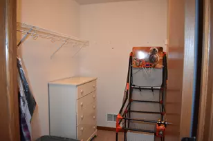 908 Angelica Cir, Joliet, IL 60431 - Photo 14