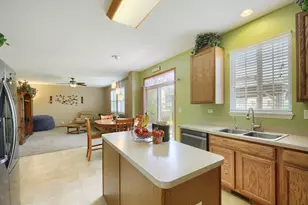 908 Angelica Cir, Joliet, IL 60431 - Photo 2