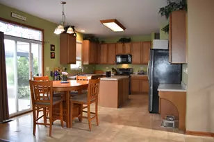 908 Angelica Cir, Joliet, IL 60431 - Photo 6